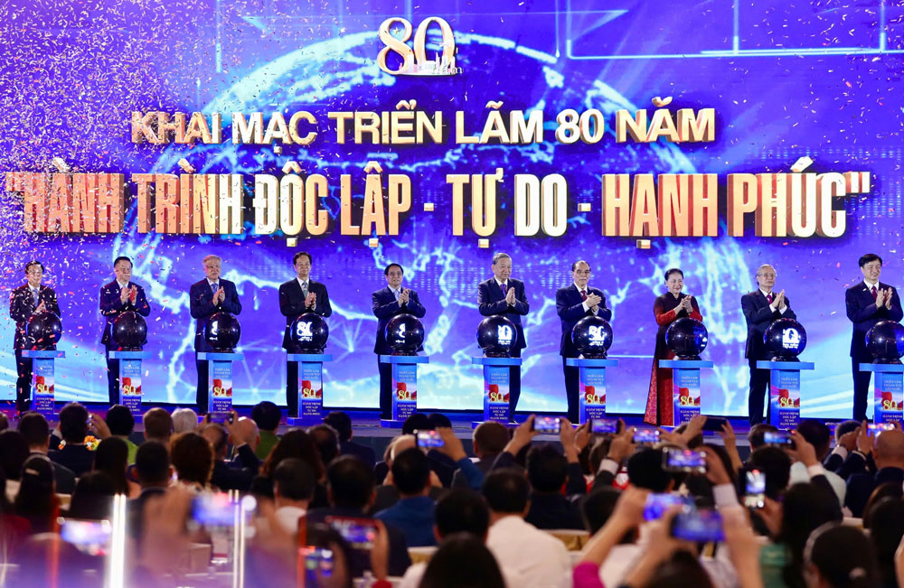 Khẳng định tiềm lực, vị thế Việt Nam- Ảnh 1.