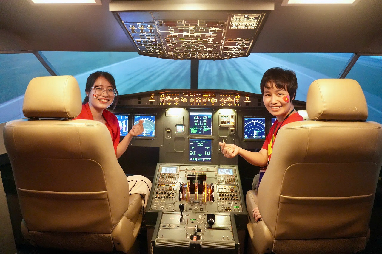 Dấu ấn Vietnam Airlines tại Triển lãm Thành tựu đất nước- Ảnh 8.