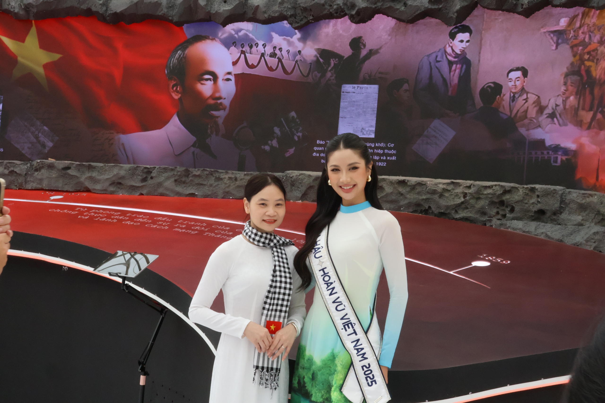 Triển l&atilde;m th&agrave;nh tựu Đất nước tại TP HCM thu h&uacute;t sự ch&uacute; &yacute; của Người d&acirc;n - Ảnh 6.