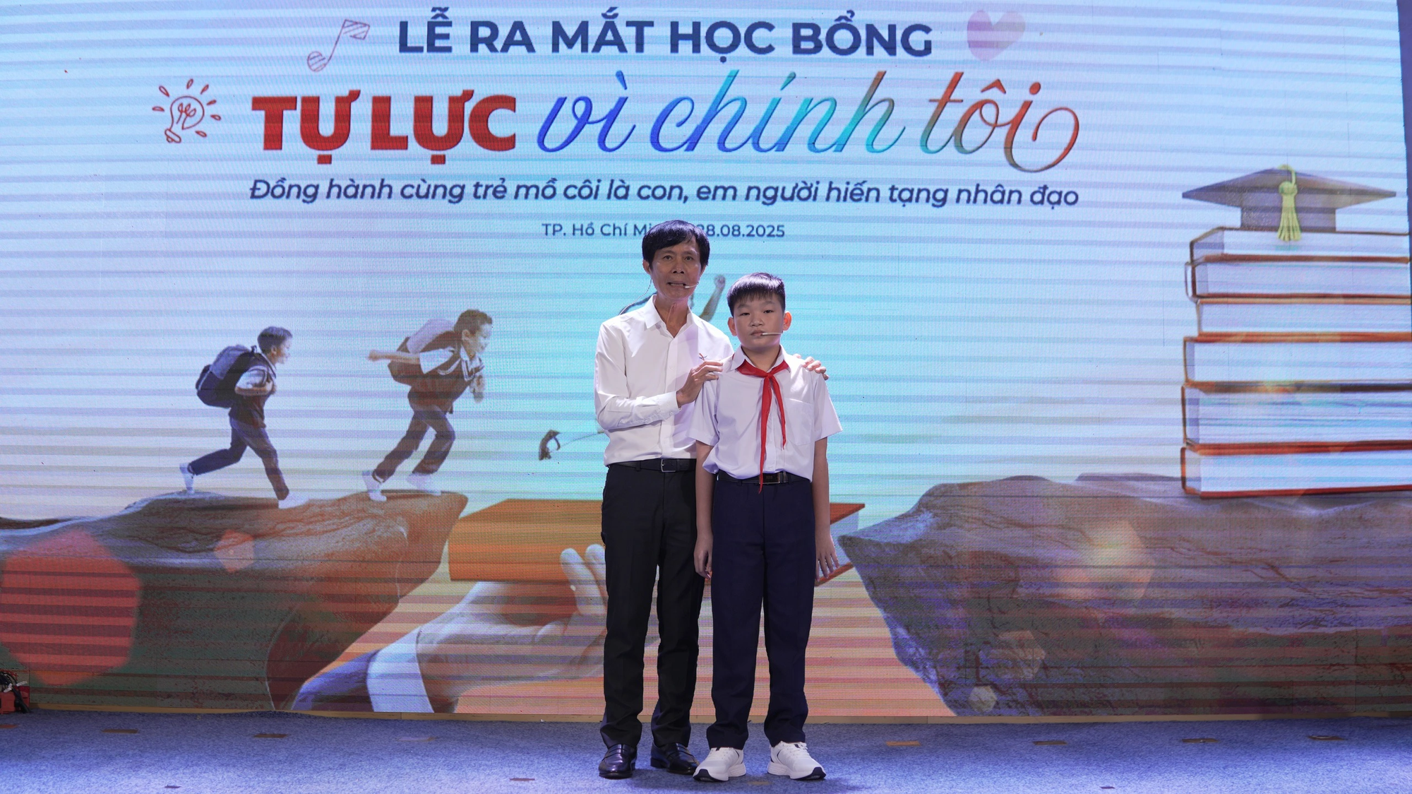 Học bổng tiếp sức cho con người hiến tạng- Ảnh 2.