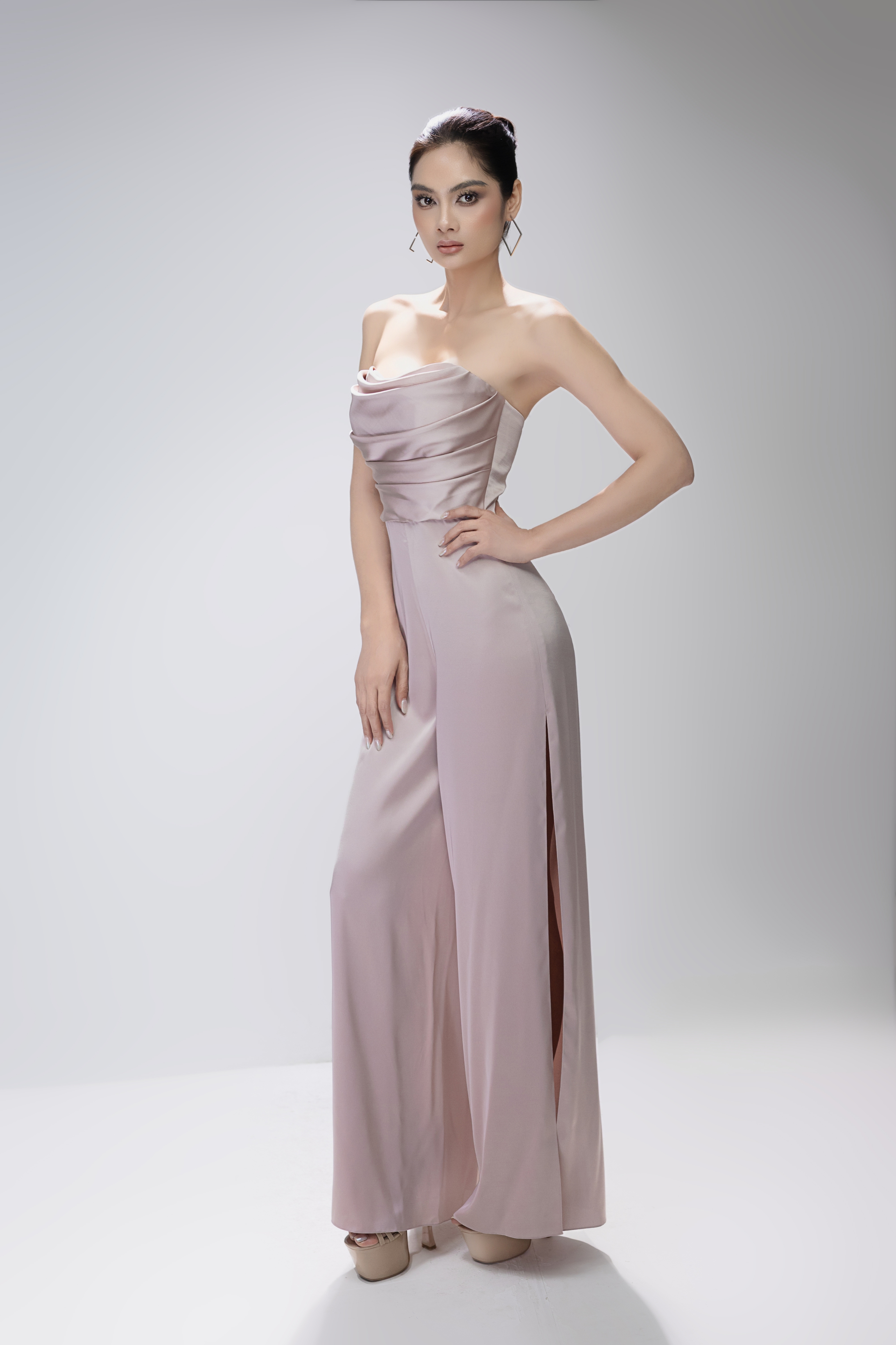 Nữ sinh học 2 trường Đại học vào chung kết "Miss Grand Vietnam 2025"- Ảnh 4.