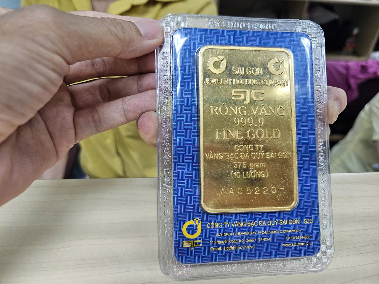 Mua , b&aacute;n v&agrave;ng miếng SJC v&agrave; những rủi ro tịch thu v&agrave;ng vi phạm năm 2026 - Ảnh 2.