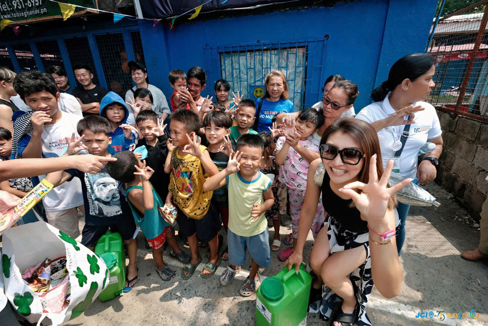 Cuộc thi viết “Lòng tốt quanh tôi” lần 3: Gieo mầm lòng tốt, vun đắp nhân văn - Ảnh 1.