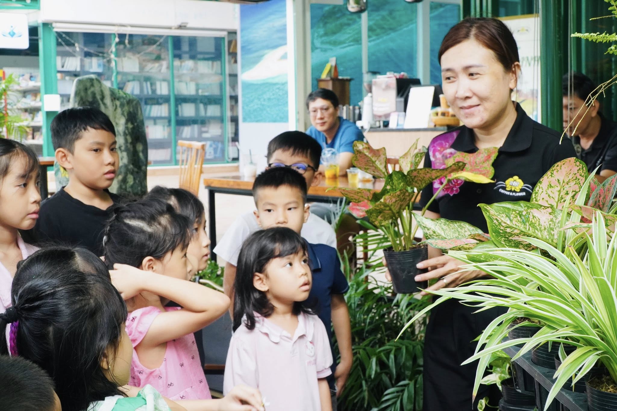 Tưng bừng hội sách chào mừng 80 năm Quốc khánh- Ảnh 7.
