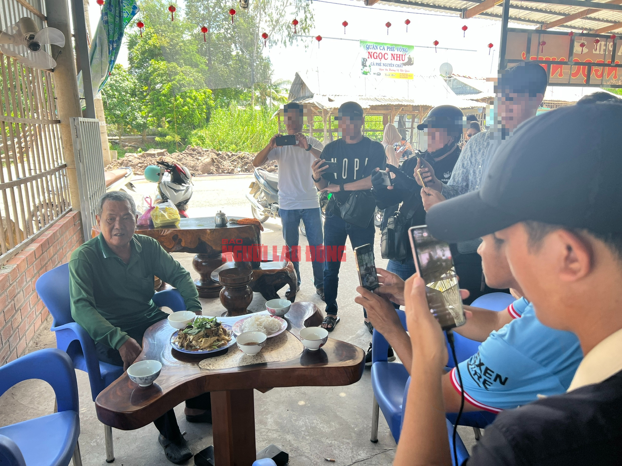 Ông Ba Minh - từ nhân vật được thương cảm thành hiện tượng bất đắc dĩ của mạng xã hội- Ảnh 5.