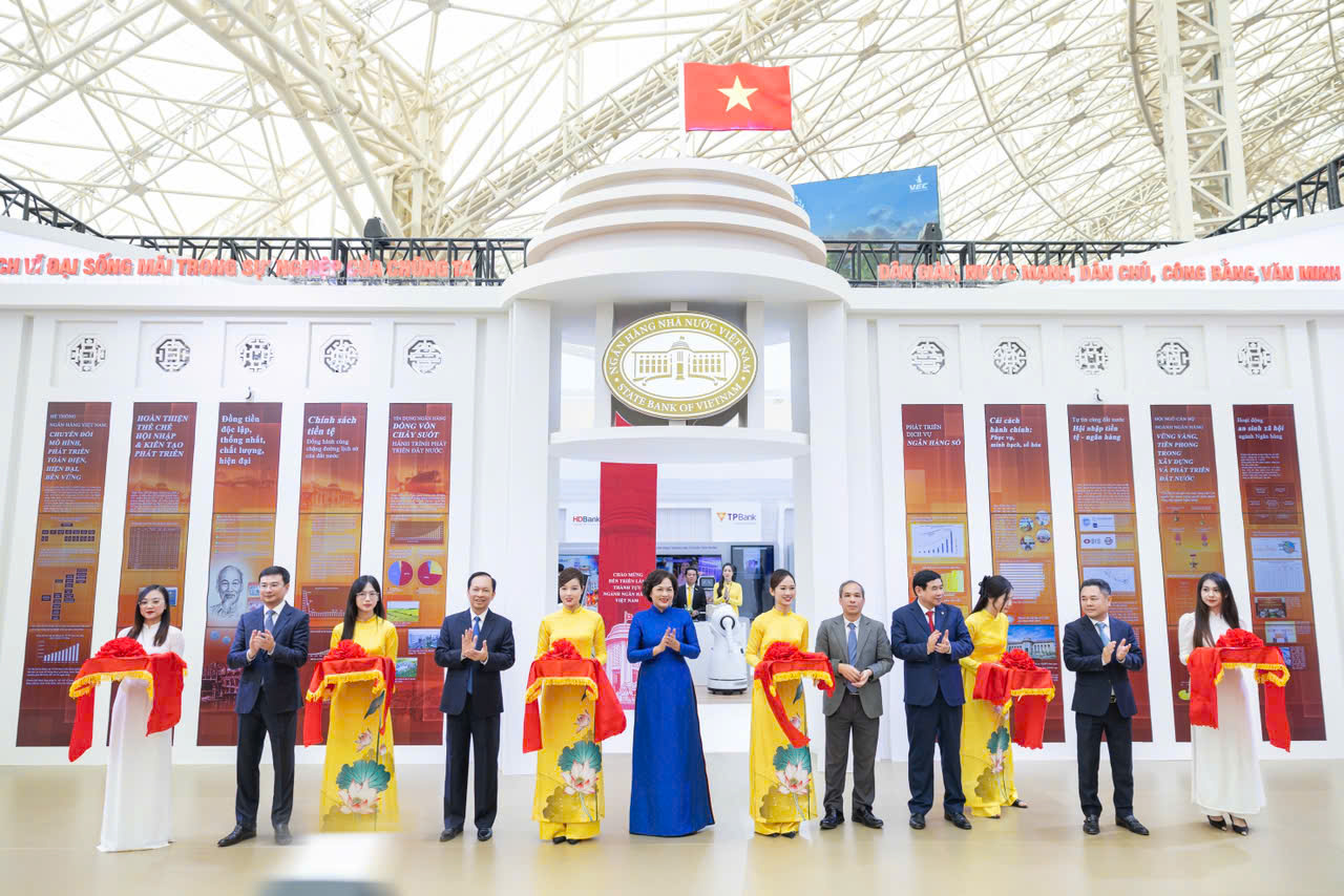 Nam A Bank &ndash; Dấu ấn c&ocirc;ng nghệ trong kỷ nguy&ecirc;n vươn m&igrave;nh của đất nước- Ảnh 1.