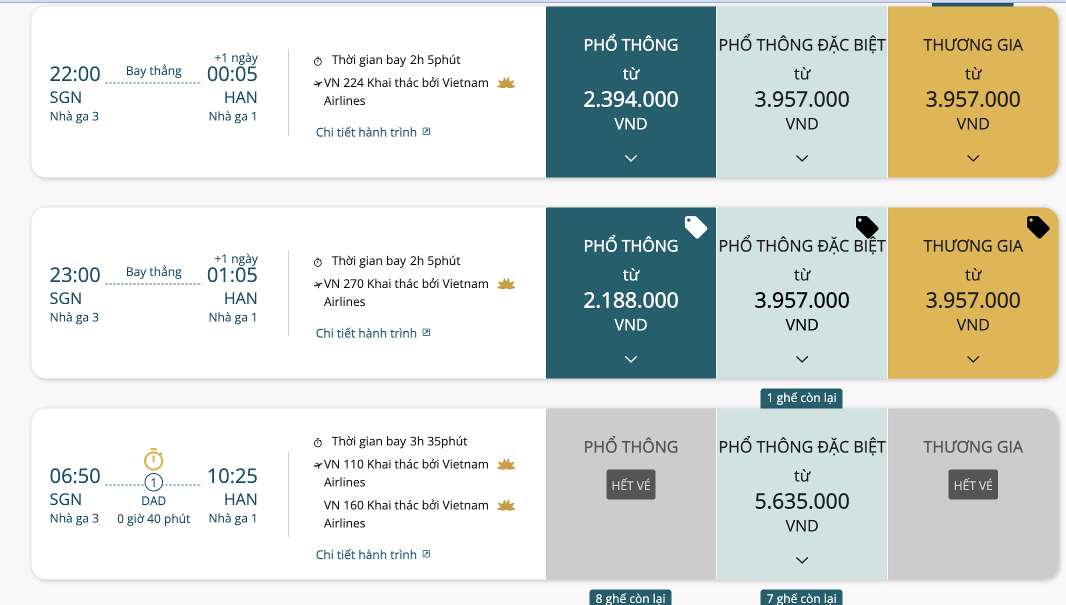 Bất ngờ gi&aacute; v&eacute; m&aacute;y bay từ TP HCM đi H&agrave; Nội trước lễ diễu binh, diễu h&agrave;nh - Ảnh 1.