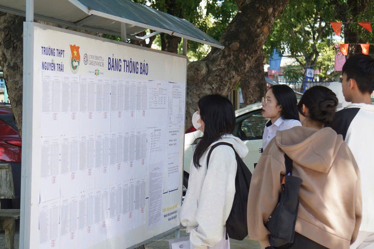 Tuyển sinh ĐH 2025: R&agrave; so&aacute;t dữ liệu để lọc ảo - Ảnh 1.