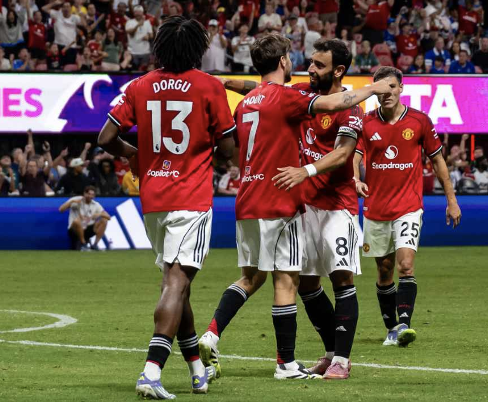 Man United h&ograve;a Everton, HLV Ruben Amorim c&oacute; danh hiệu đầu tay c&ugrave;ng "Quỷ đỏ"- Ảnh 6.
