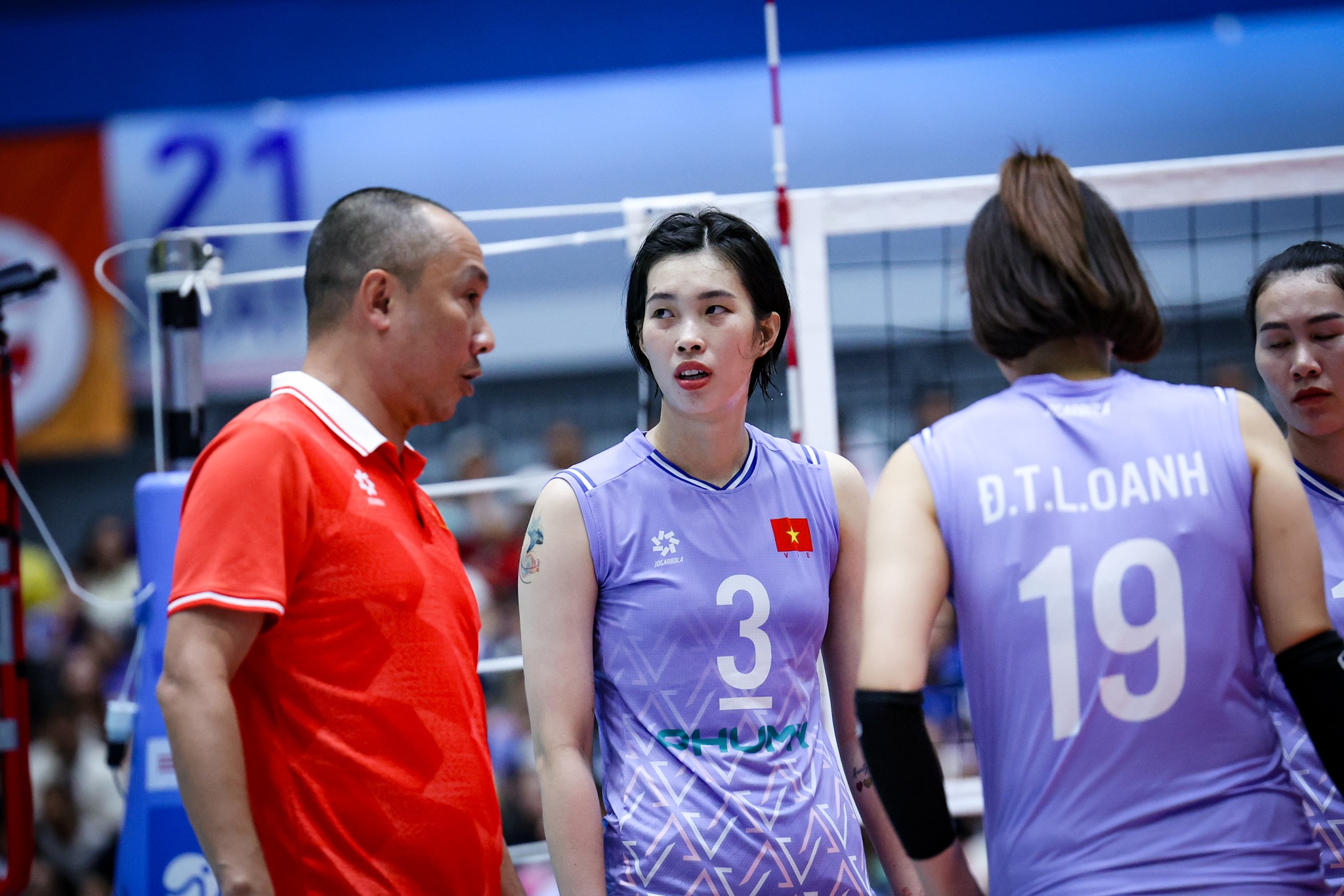 SEA V.League: Tuyển nữ Việt Nam lỗi hẹn ng&ocirc;i v&ocirc; địch ở Nakhon Ratchasima - Ảnh 4.