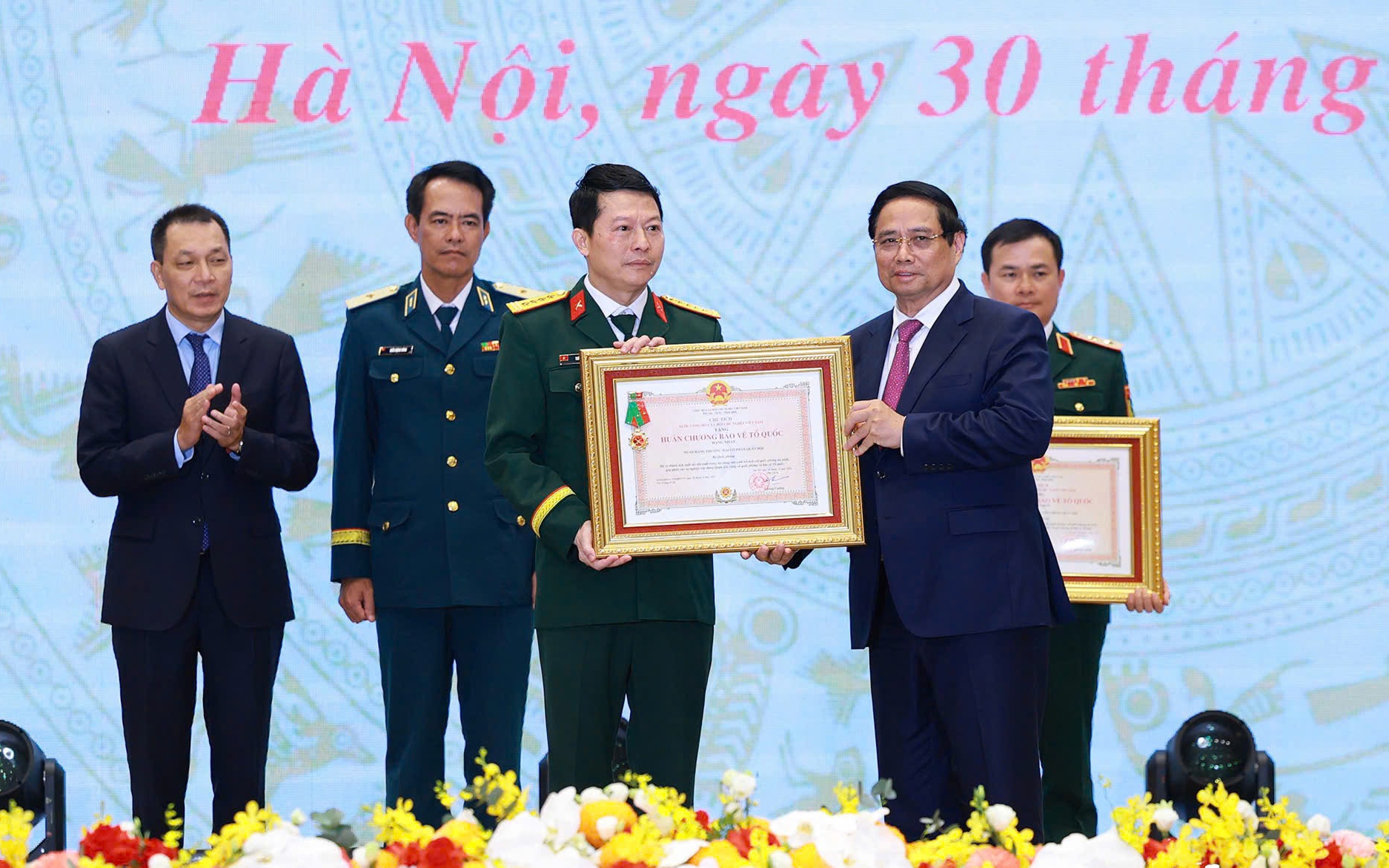 MB vinh dự đón nhận Huân chương Bảo vệ Tổ quốc hạng Nhất 