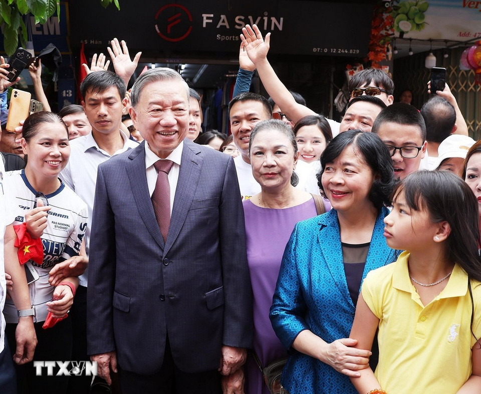 Tổng B&iacute; thư T&ocirc; L&acirc;m d&acirc;ng hương tại nơi Chủ tịch Hồ Ch&iacute; Minh viết Tuy&ecirc;n ng&ocirc;n Độc lập- Ảnh 17.