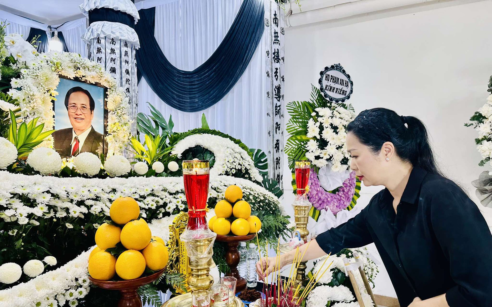 Trịnh Kim Chi, Minh Nhí, Quyền Linh nghẹn ngào tiễn biệt Nhà giáo ưu tú, đạo diễn Nguyễn Văn Phúc