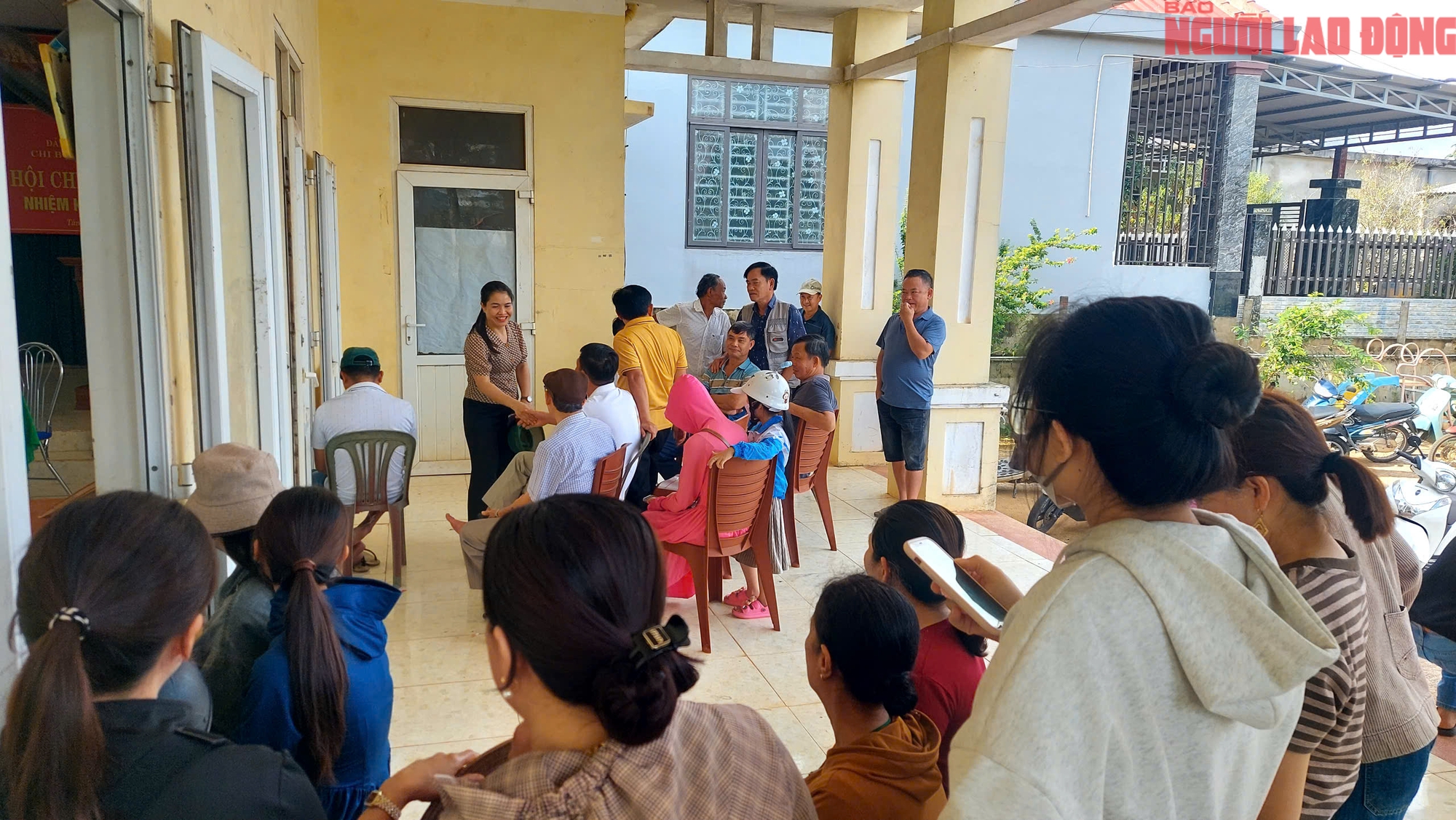 Người d&acirc;n Quảng Trị vui mừng nhận qu&agrave; Quốc kh&aacute;nh 2-9 - Ảnh 7.