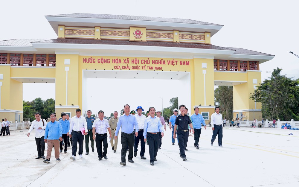 Việt Nam và Campuchia sắp khai trương cặp cửa khẩu quan trọng