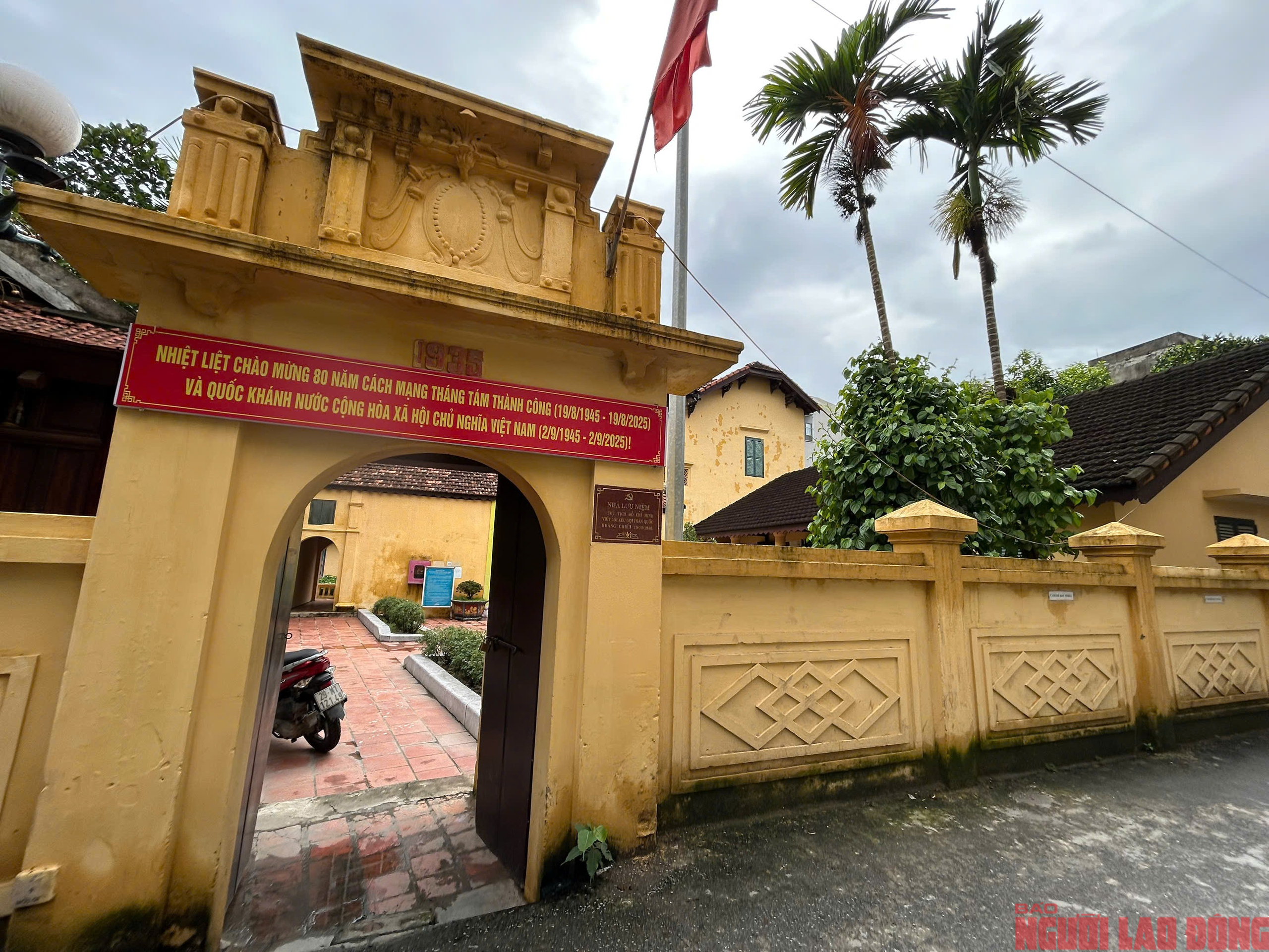 Căn nhà nơi Chủ tịch Hồ Chí Minh viết "Lời kêu gọi toàn quốc kháng chiến"- Ảnh 2.
