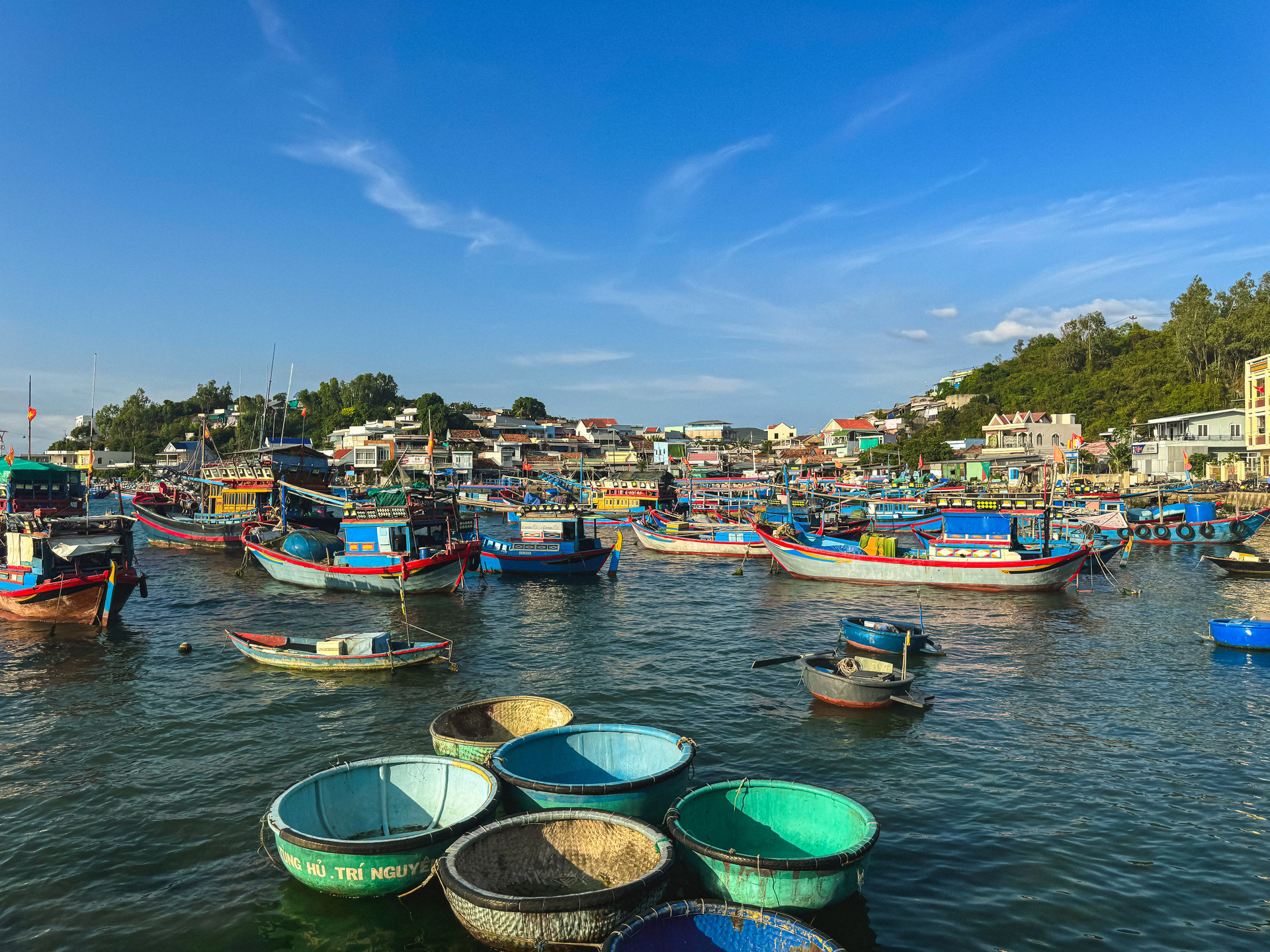 Nghỉ lễ 2-9 tại l&agrave;ng ven biển: Trải nghiệm hải sản tươi ngon gi&aacute; rẻ - Ảnh 2.
