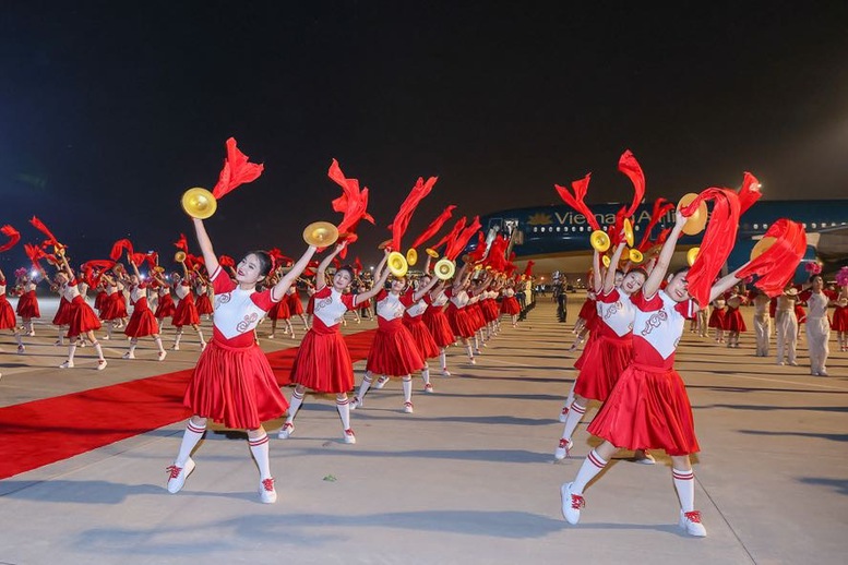 Thủ tướng Phạm Minh Ch&iacute;nh tới Thi&ecirc;n T&acirc;n, bắt đầu chuyến c&ocirc;ng t&aacute;c tại Trung Quốc- Ảnh 5.