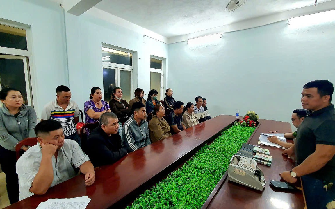 Hàng trăm cán bộ, chiến sĩ "đột kích" đường dây đánh bạc do 2 phụ nữ cầm đầu