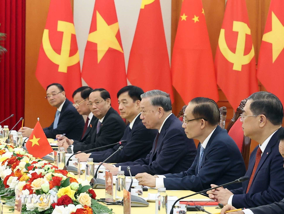 Tổng B&iacute; thư T&ocirc; L&acirc;m tiếp Ủy vi&ecirc;n trưởng Nh&acirc;n đại to&agrave;n quốc Trung Quốc Triệu Lạc Tế- Ảnh 5.