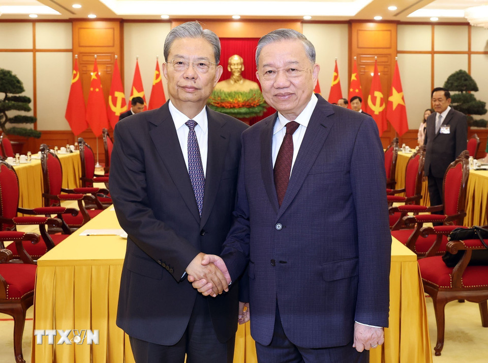 Tổng B&iacute; thư T&ocirc; L&acirc;m tiếp Ủy vi&ecirc;n trưởng Nh&acirc;n đại to&agrave;n quốc Trung Quốc Triệu Lạc Tế- Ảnh 1.