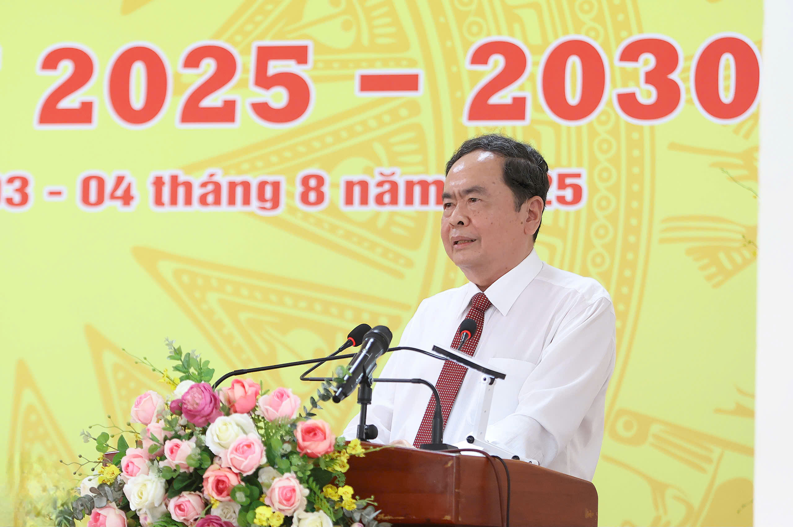 Chủ tịch Quốc hội Trần Thanh Mẫn khẳng định Chính quyền phải chủ động với người dân - Ảnh 3.