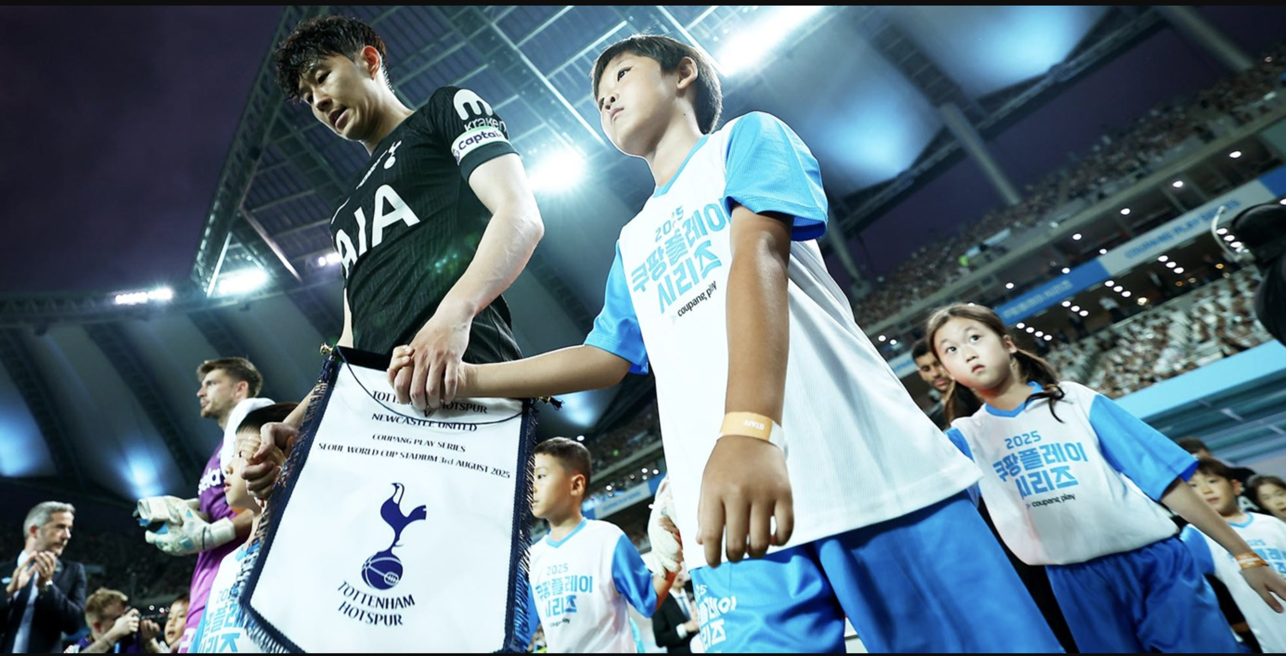 Son Heung-min chia tay Tottenham: Lời tạm biệt của huyền thoại ch&acirc;u &Aacute; - Ảnh 1.