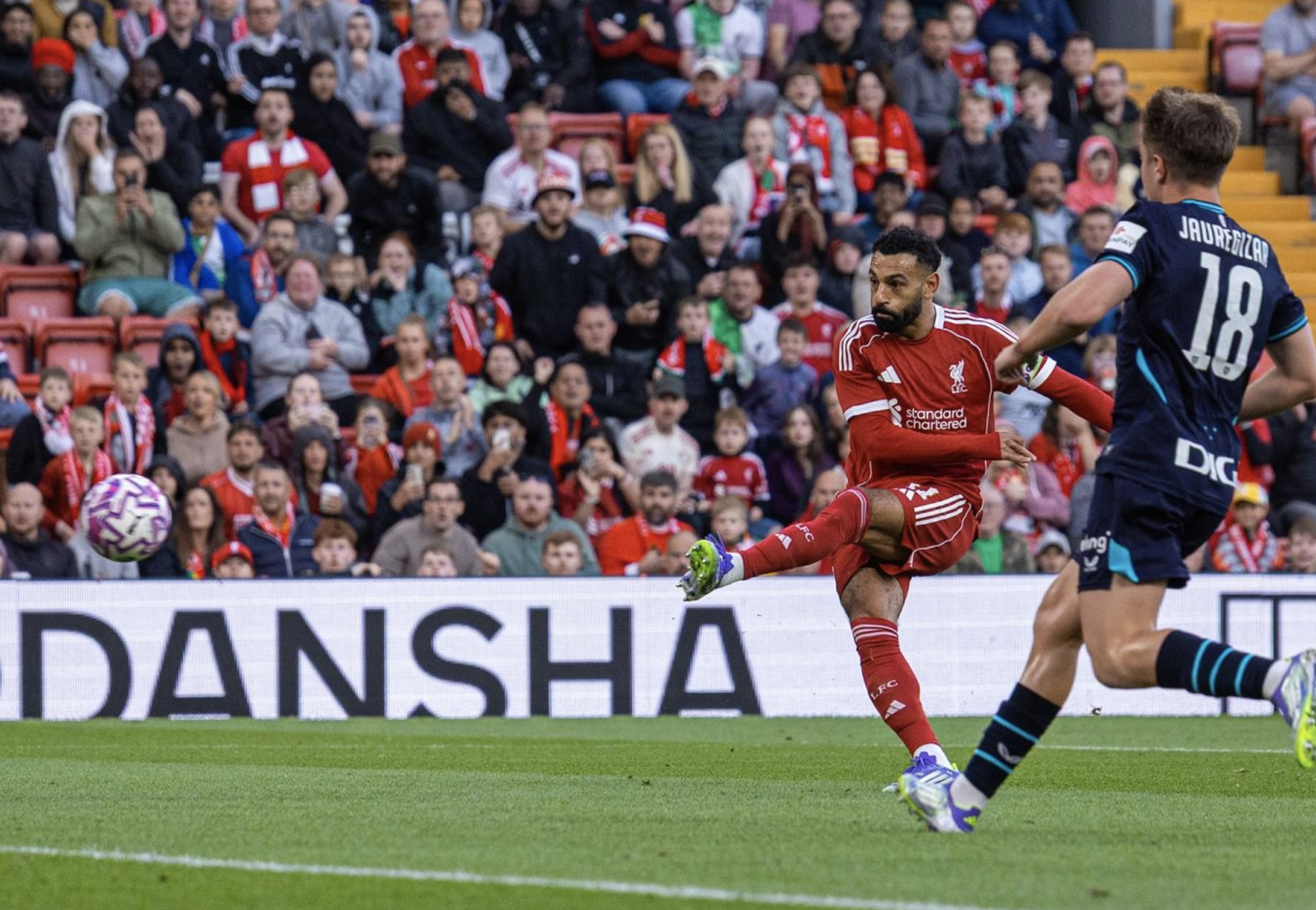 "Thần đồng" Ngumoha tỏa s&aacute;ng, Liverpool đại thắng Bilbao 2 trận si&ecirc;u giao hữu- Ảnh 5.