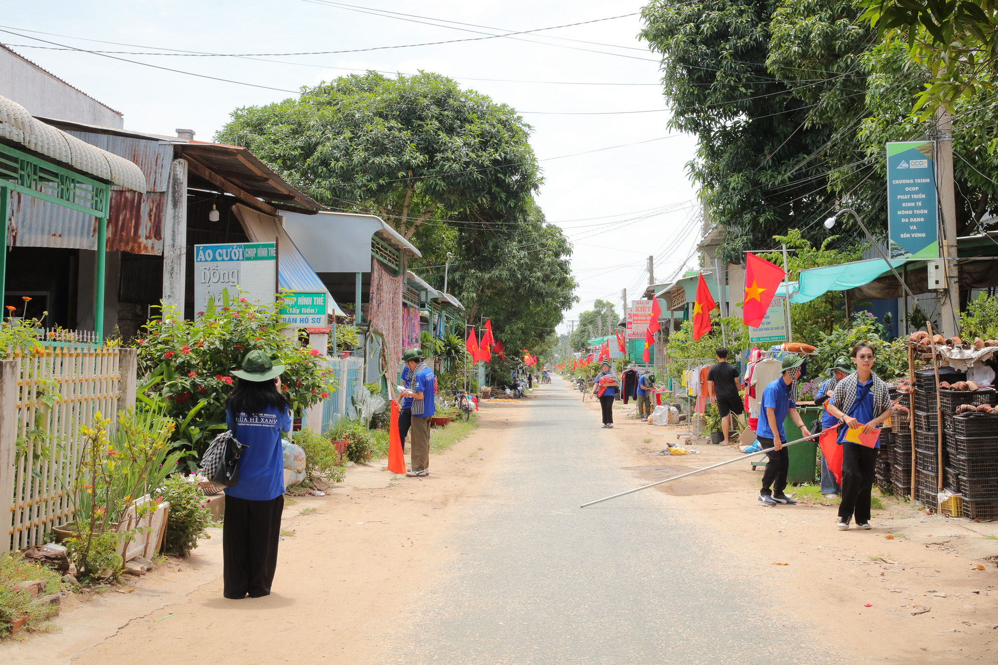Buổi chào cờ truyền cảm hứng tại Trường Đại học Khoa học Xã hội và Nhân văn TP HCM - Ảnh 3.