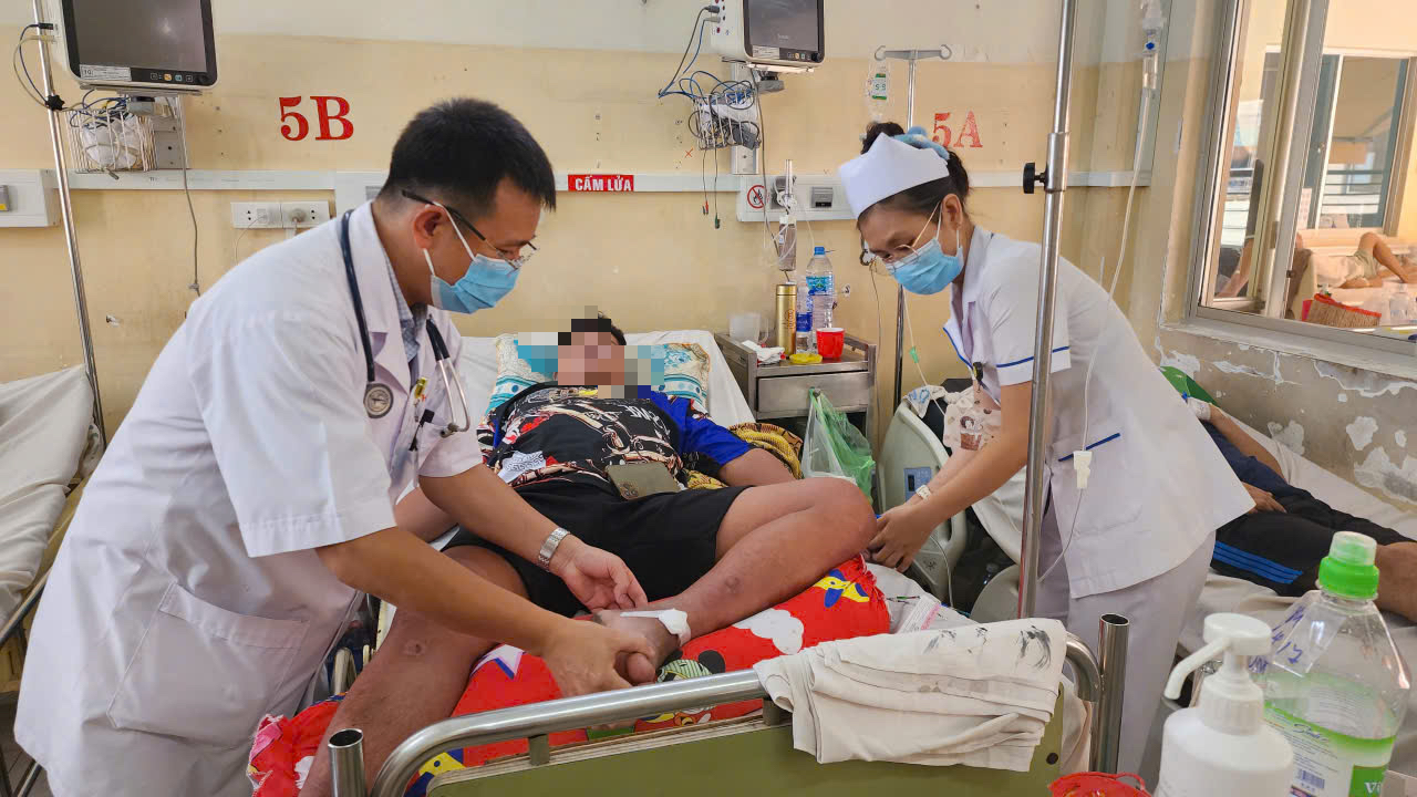 Sốt xuất huyết tại TP HCM: Gần 17 . 000 Ca mắc , bệnh viện qu&aacute; tải - Ảnh 1.