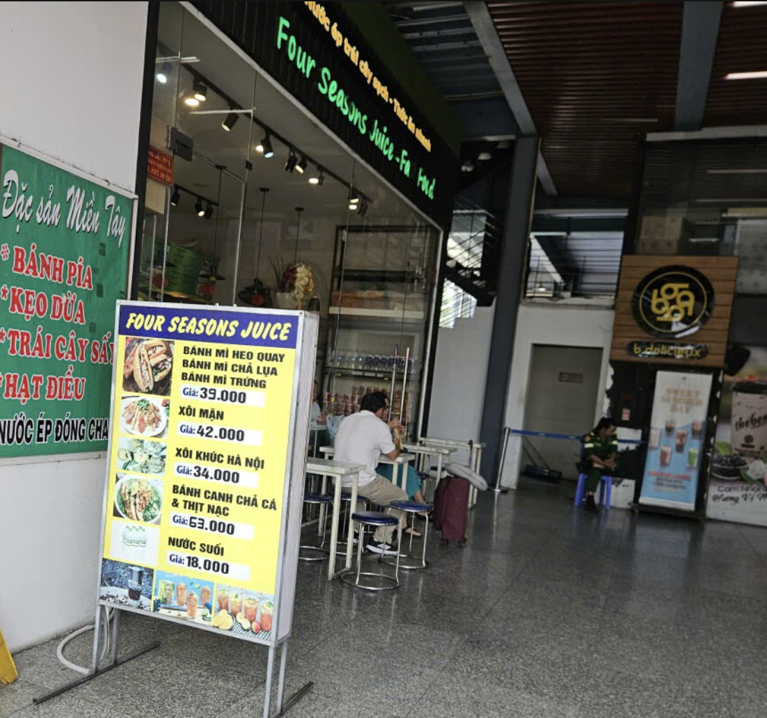 Giá mì gói ở sân bayở sân bay khiến hành khách ngao ngán, - Ảnh 7.