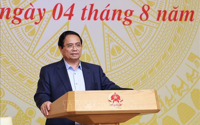 Thủ tướng: 50% doanh nghiệp khảo sát cho rằng hỗ trợ từ địa phương còn yếu kém