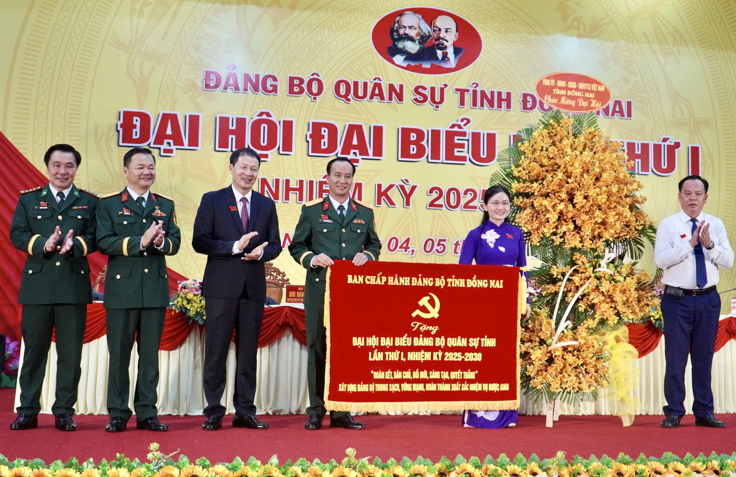 H&igrave;nh ảnh Đại hội Đại biểu Đảng bộ Qu&acirc;n sự tỉnh Đồng Nai lần thứ I, nhiệm kỳ 2025-2030- Ảnh 4.