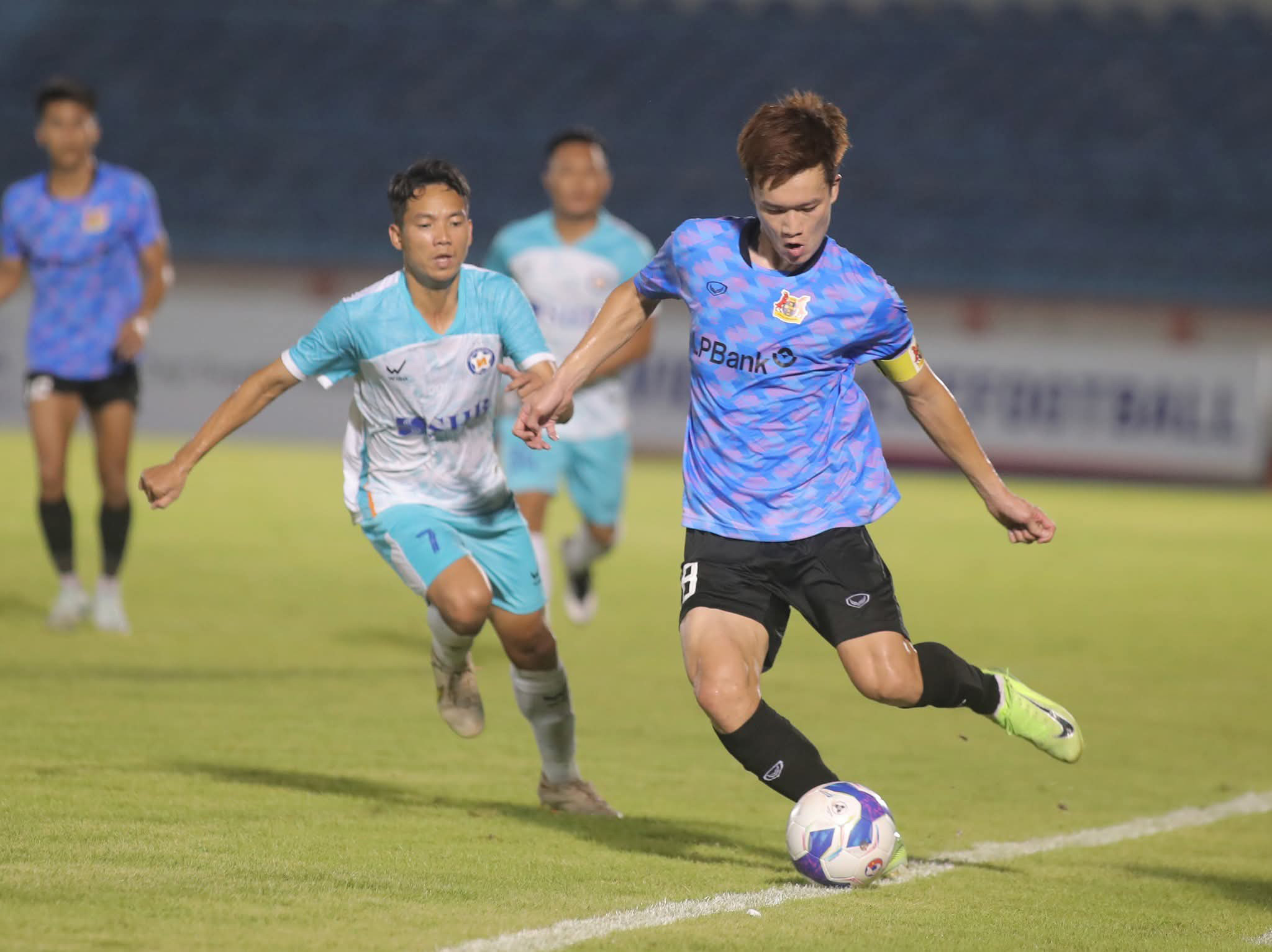 V-League chuyển nhượng ồ ạt- Ảnh 1.