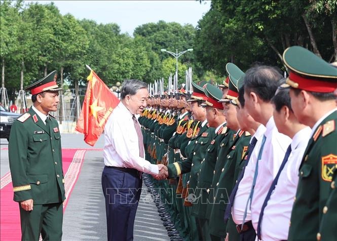 Tổng Bí thư Tô Lâm: Xây dựng Quân đoàn 12 thực sự là "quả đấm thép" trong giai đoạn mới- Ảnh 1.
