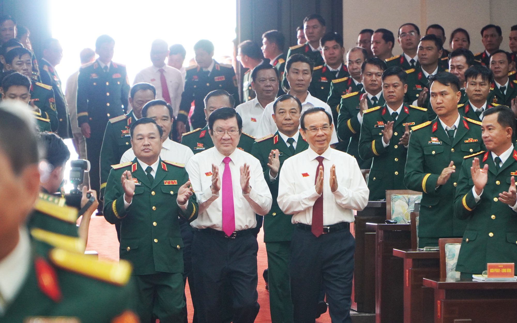 &Ocirc;ng L&acirc;m H&ugrave;ng Tấn giữ chức B&iacute; thư Đảng ủy phường c&oacute; mật độ d&acirc;n số đứng thứ 2 trong cả nước - Ảnh 2.