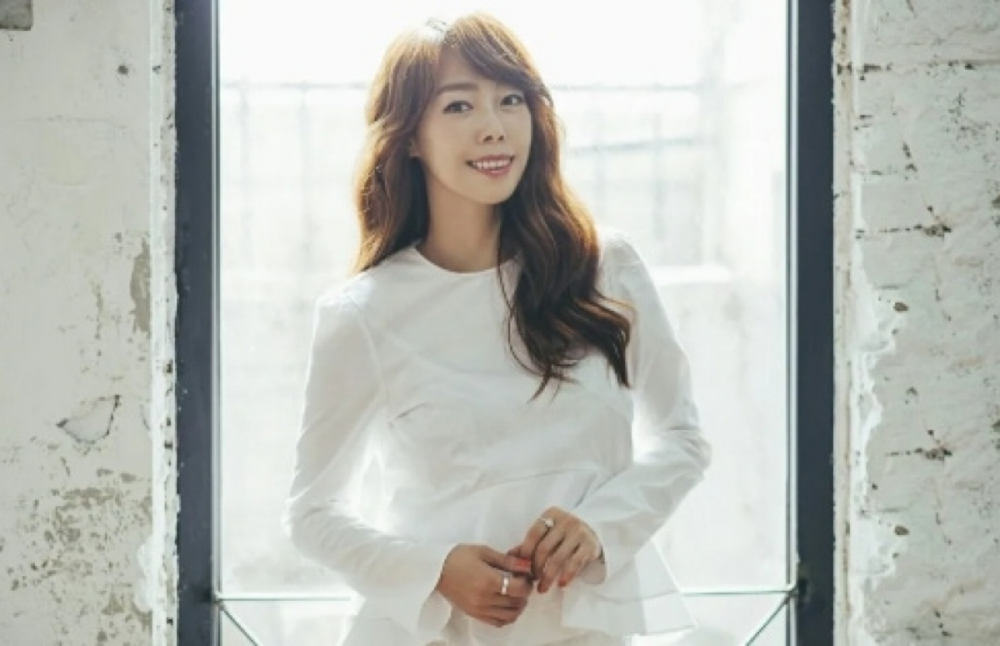 Nữ ca sĩ Lee Min qua đời đột ngột ở tuổi 46 g&acirc;y chấn động Showbiz h&agrave;n quốc - Ảnh 1.