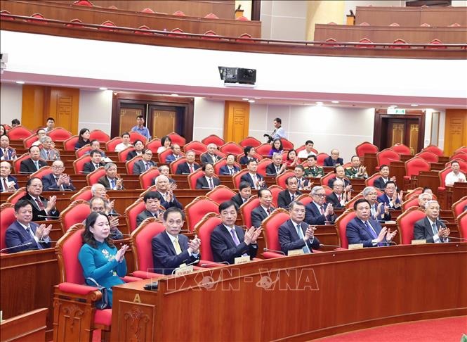 Tổng Bí thư Tô Lâm: Trí thức, nhà khoa học, văn nghệ sĩ là mạch nguồn cho sự trường tồn của đất nước- Ảnh 6.