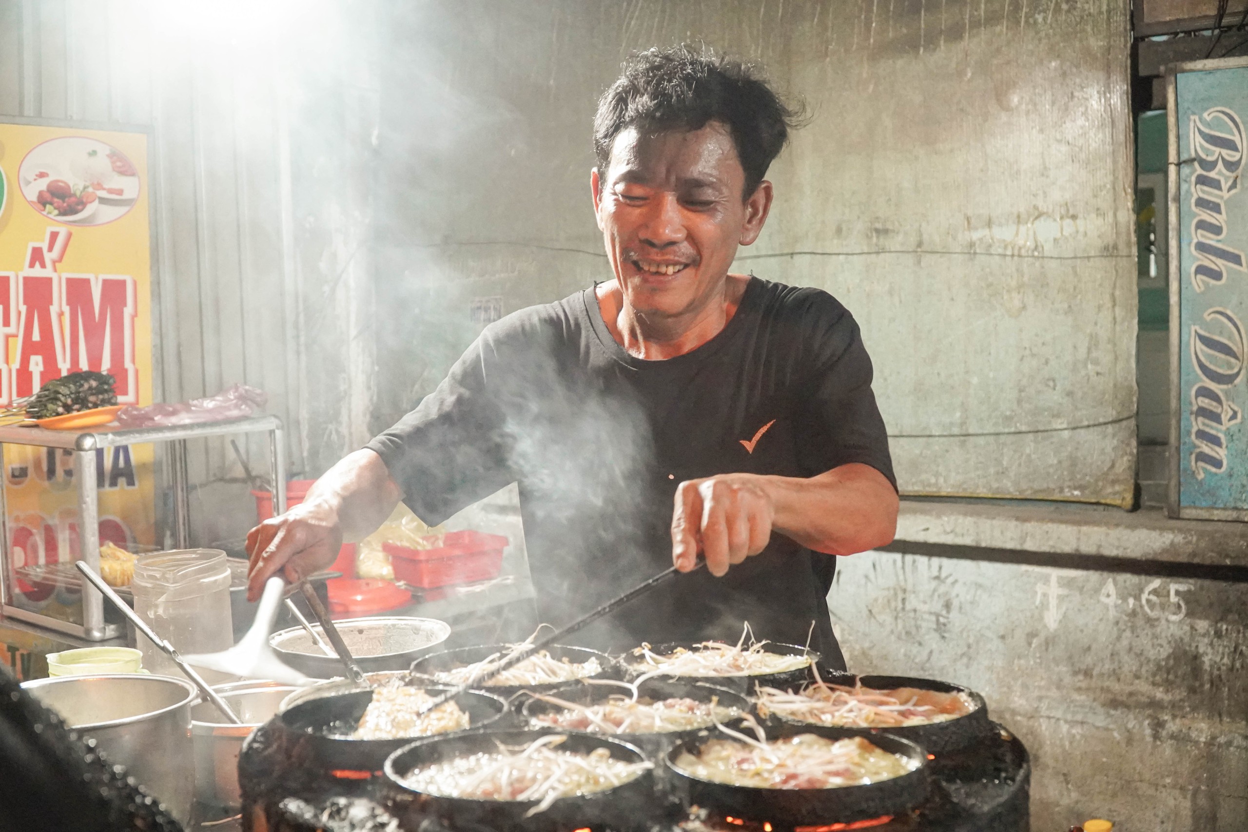 Xe b&aacute;n b&aacute;nh x&egrave;o của người cha đơn th&acirc;n nu&ocirc;i 2 con tự kỷ- Ảnh 1.