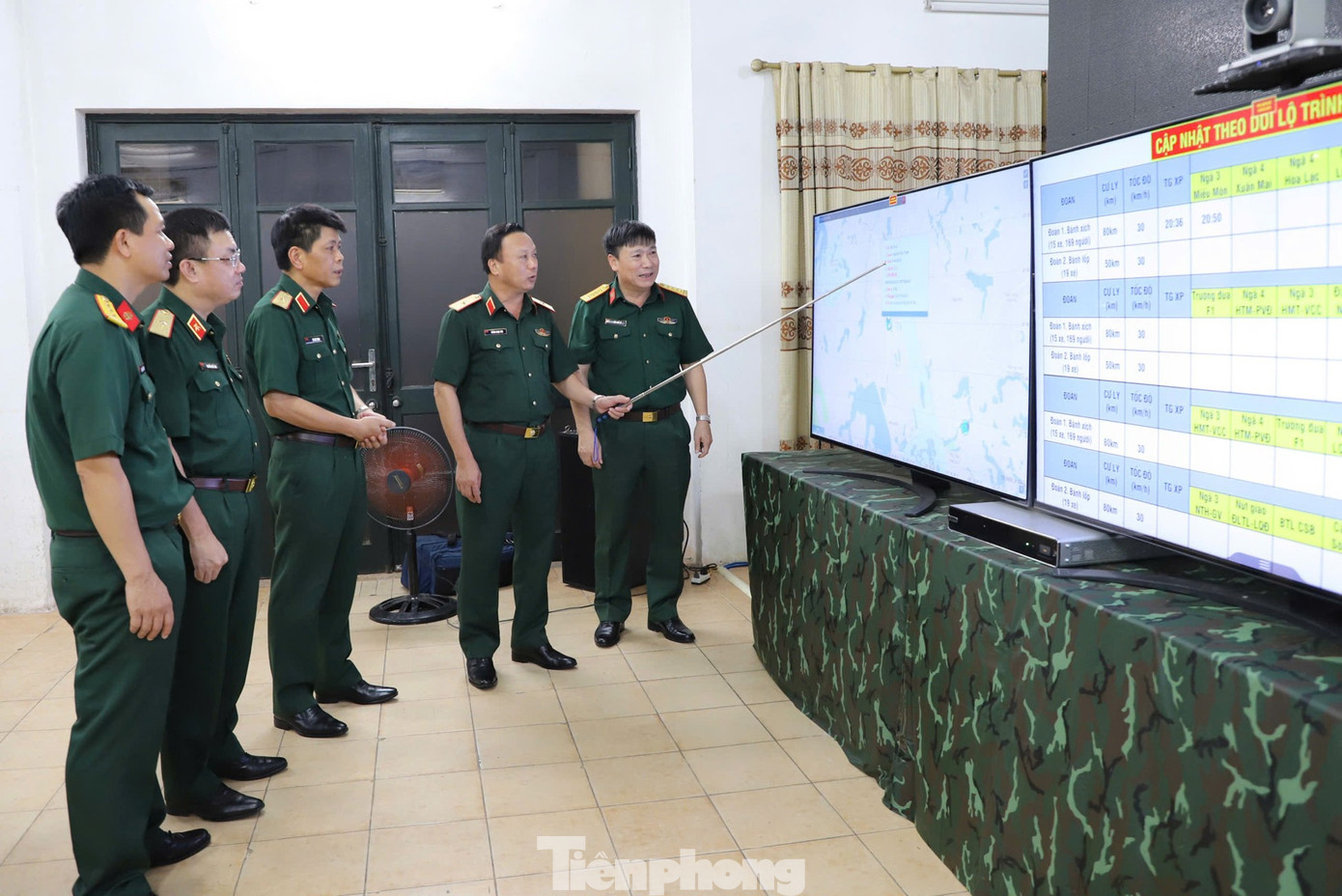 Xe pháo quân sự thực hành cơ động đêm về Quảng trường Ba Đình thực hiện nhiệm vụ A80- Ảnh 10.