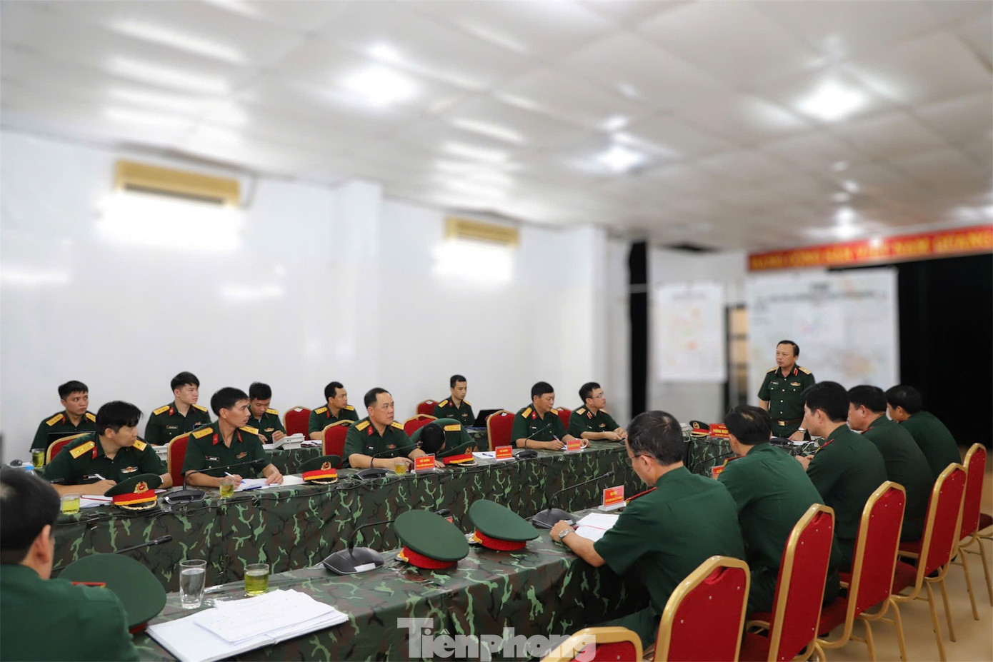Xe pháo quân sự thực hành cơ động đêm về Quảng trường Ba Đình thực hiện nhiệm vụ A80- Ảnh 12.