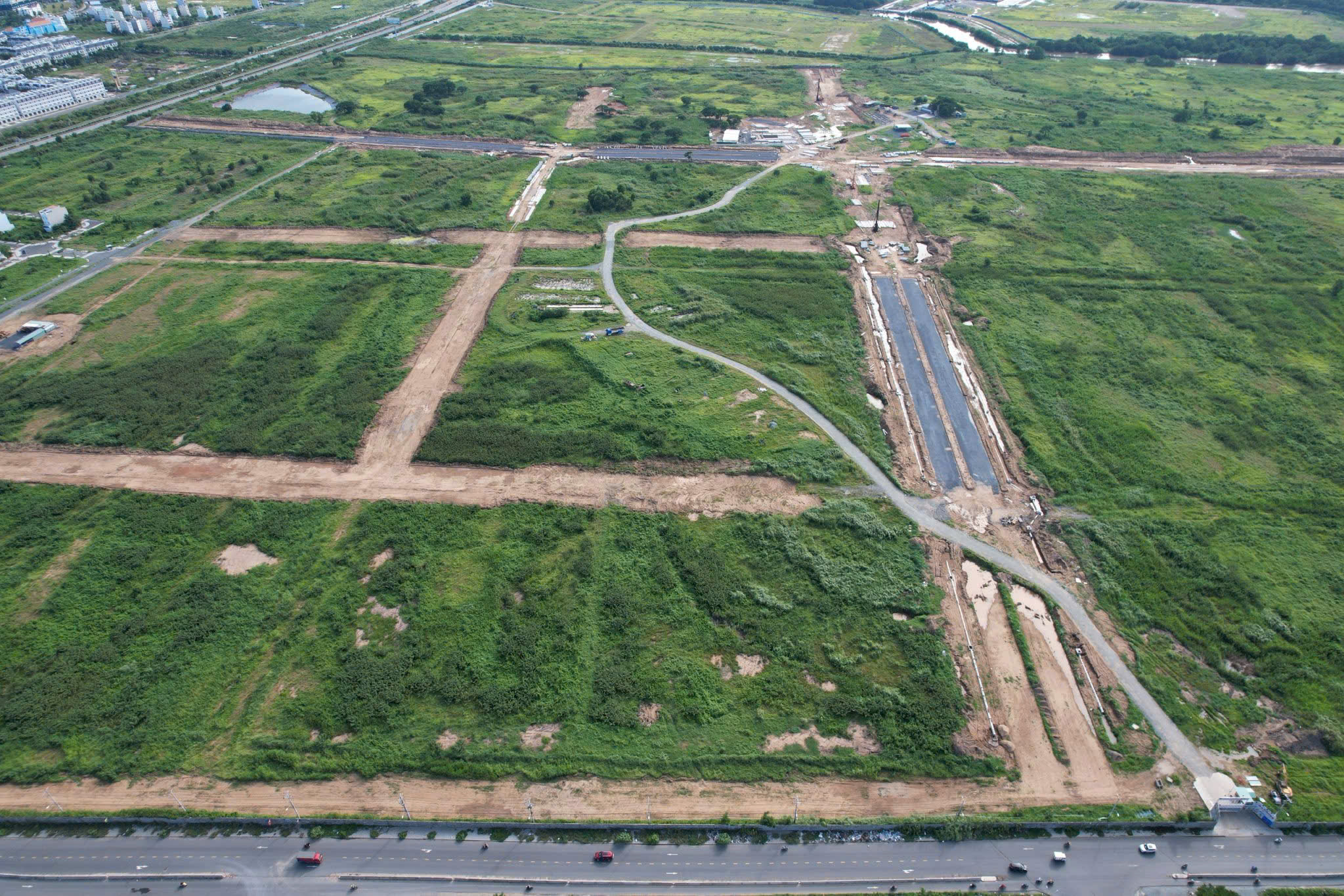 V&igrave; sao lại bỏ qua nguy&ecirc;n tắc thị trường khi định gi&aacute; đất? - Ảnh 1.