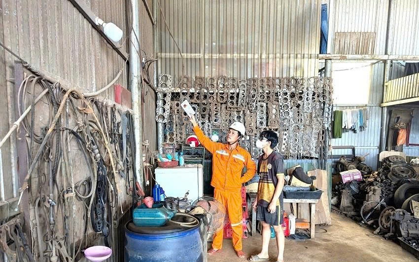 Thiết bị điện quá tải trong mùa nóng, làm gì để tránh chập cháy?