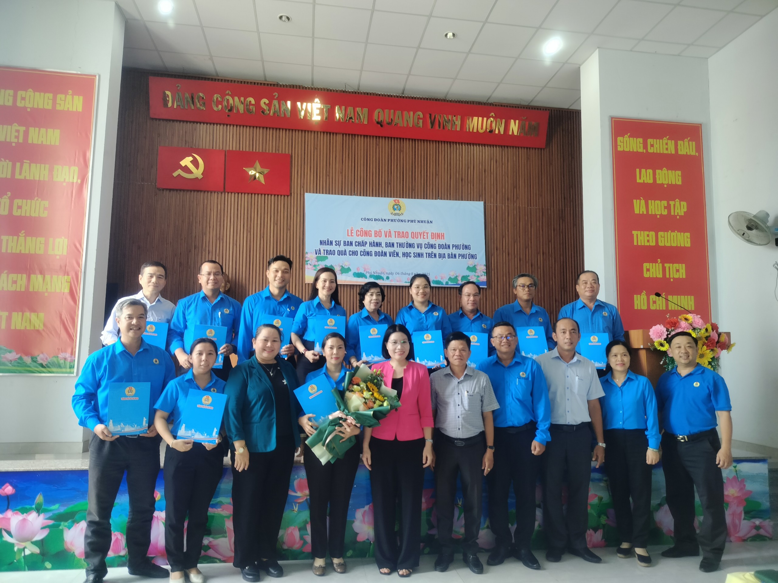 C&ocirc;ng đo&agrave;n phường Ph&uacute; Nhuận chăm lo cho đo&agrave;n vi&ecirc;n sau khi kiện to&agrave;n bộ m&aacute;y- Ảnh 1.