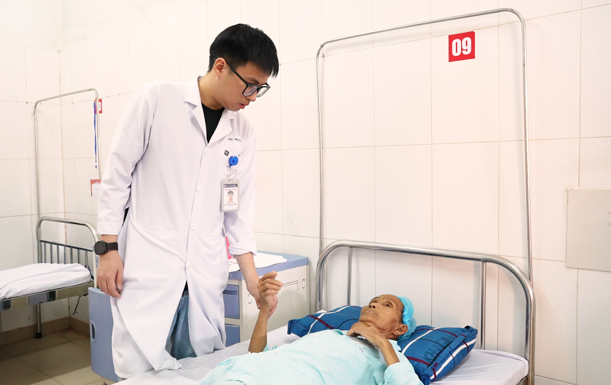 Quảng Trị: Phẫu thuật th&agrave;nh c&ocirc;ng ca bệnh kh&oacute;, hiếm gặp- Ảnh 1.