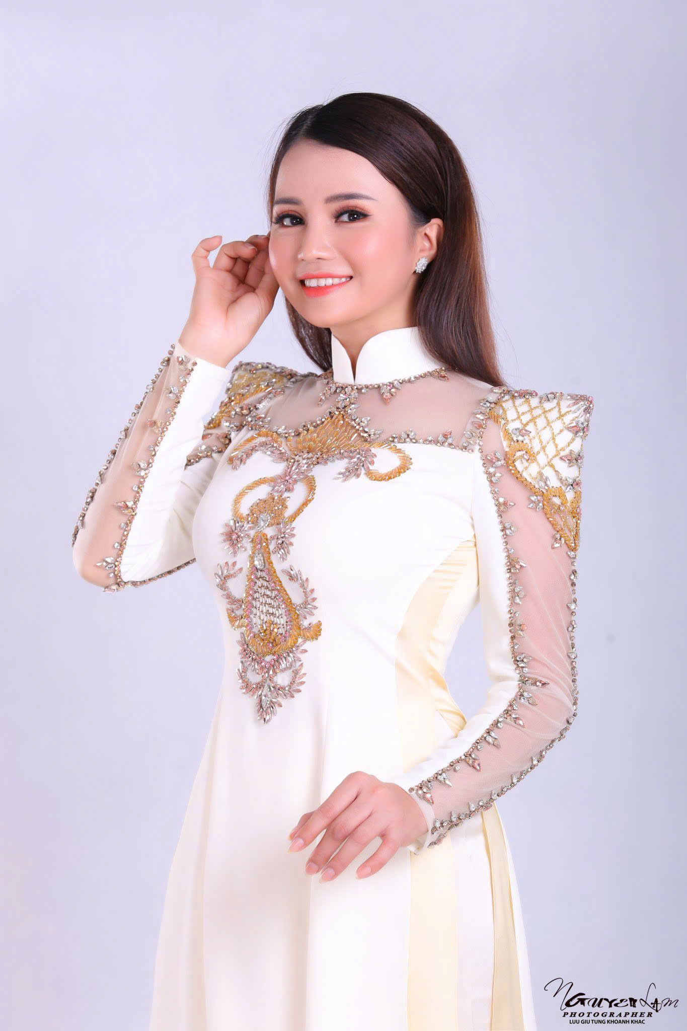 Th&acirc;̉m Thúy Hà từng bán đ&acirc;́t, bán &ocirc;t&ocirc; đ&acirc;̀u tư &acirc;m nhạc - Ảnh 1.