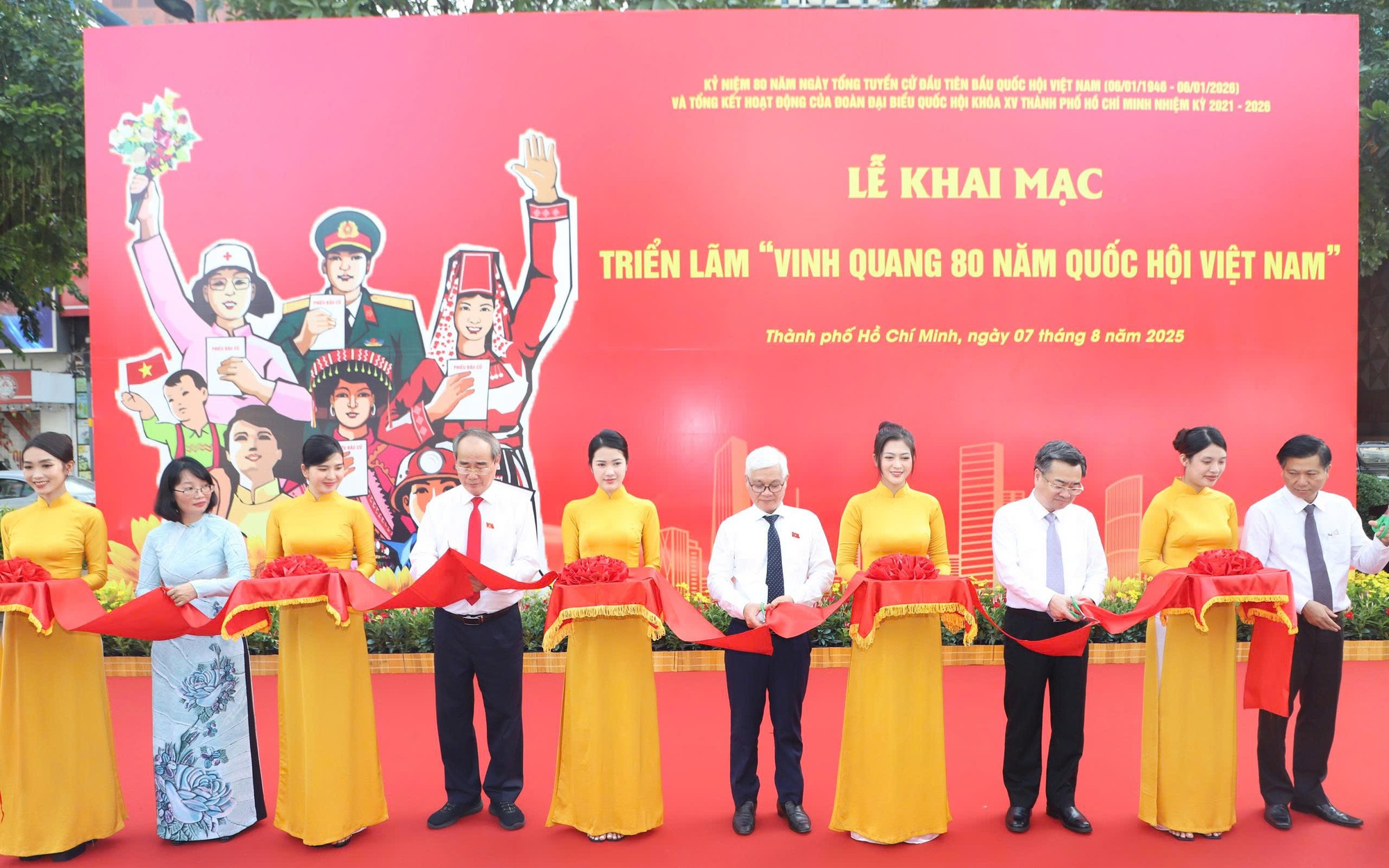 TP HCM: Khai mạc triển lãm "Vinh quang 80 năm Quốc hội Việt Nam"