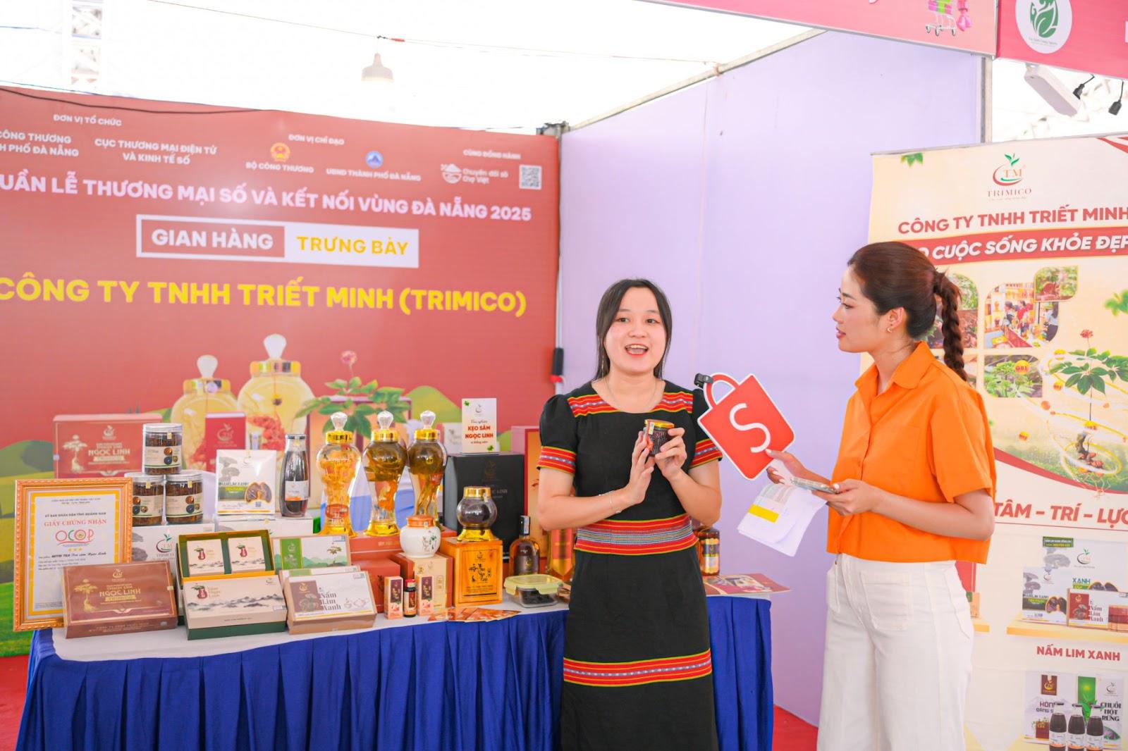 Tuần lễ TMĐT - Kết nối vùng Đà Nẵng 2025: Quảng bá sản phẩm OCOP qua Shopee Live- Ảnh 2.
