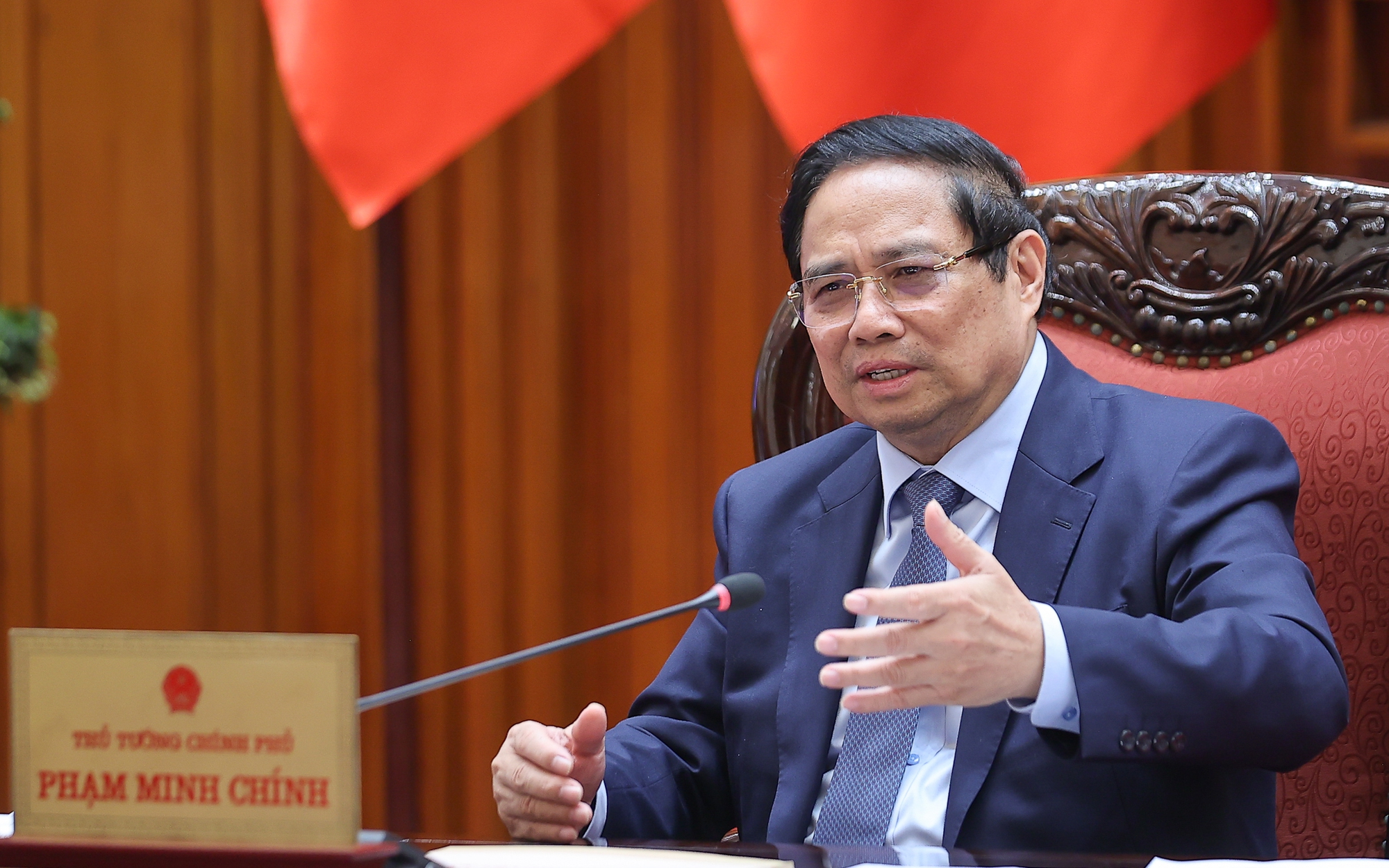 Thủ tướng chỉ đạo xử lý nghiêm hành vi sở hữu chéo, cấp tín dụng cho doanh nghiệp "sân sau"