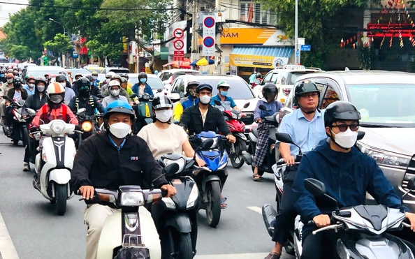 Thời tiết TP HCM hôm nay, 9-8: Trưa nắng nóng oi bức, chiều tối mưa dông